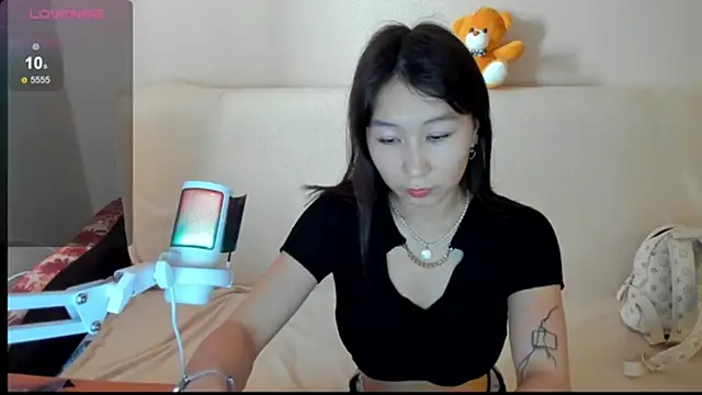 Snapshot of SaraXxray chatting on October 30, 2025, 2:46 am SaraXxray online show from October 30, 2025, 2:46 am