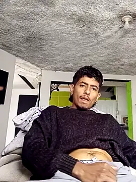 SkinniYamo online show from March 22, 2026, 3:26 pm