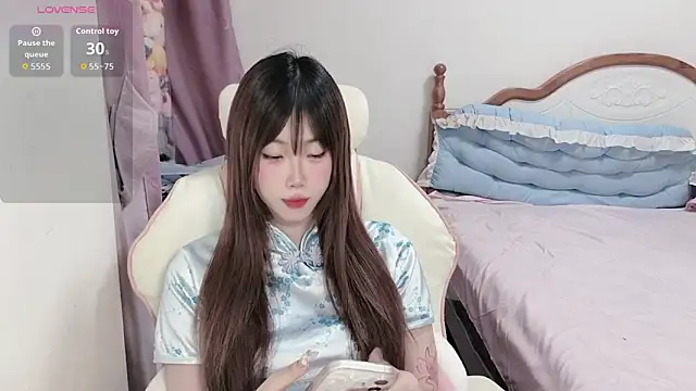 Snapshot of Vivian-88 chatting on March 26, 2026, 1:33 am Vivian-88 online show from March 26, 2026, 1:33 am