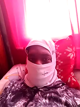 Morenitorico01 online show from April 20, 2026, 1:14 pm