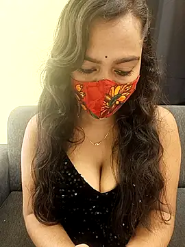 Snapshot of menaxi-baby7 chatting on November 20, 2025, 4:34 am menaxi-baby7 online show from November 20, 2025, 4:34 am