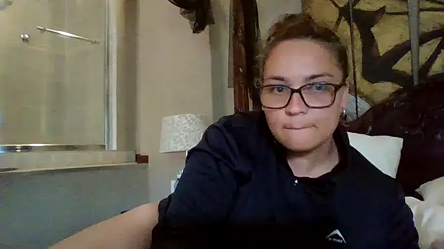 lilMissMarli online show from December 21, 2025, 9:38 am