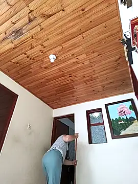 Anny 37 online show from November 28, 2025, 2:53 pm