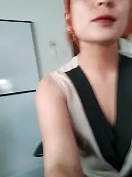 SiennaBite online show from November 12, 2025, 9:03 pm