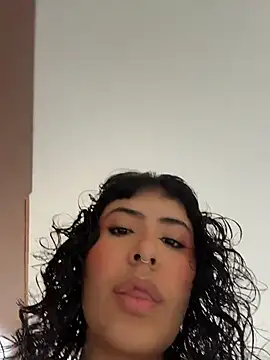 SugarTroubl33 online show from February 19, 2026, 1:40 pm