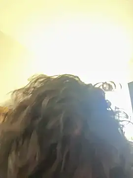 SugarTroubl33 online show from April 18, 2026, 7:07 pm