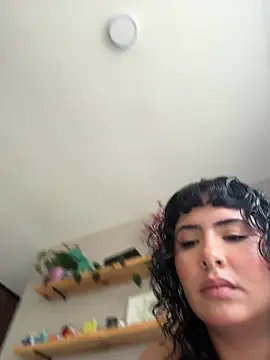 SugarTroubl33 online show from June 4, 2026, 2:34 pm