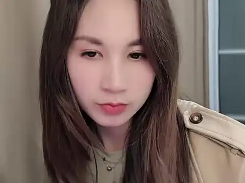 Snapshot of lvy-002 chatting on October 28, 2025, 3:32 am lvy-002 online show from October 28, 2025, 3:32 am