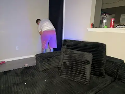 Snapshot of thepornplugz chatting on February 12, 2026, 4:18 am thepornplugz online show from February 12, 2026, 4:18 am