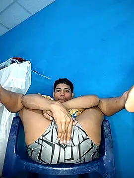 Alex Sweeting online show from November 28, 2025, 2:14 am