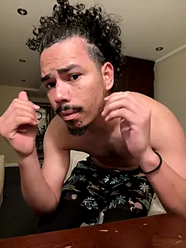 NomixDg online show from November 19, 2025, 4:51 pm