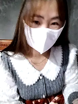 emini-xx online show from March 12, 2026, 1:45 am