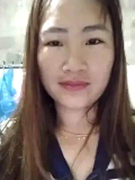 emini-xx online show from April 18, 2026, 10:21 pm