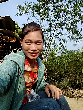 doggy-00 online show from December 3, 2025, 6:32 am