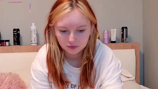 AngelWisee online show from August 7, 2026, 3:08 am