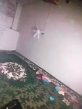 Lana-murr online show from November 7, 2025, 7:19 am