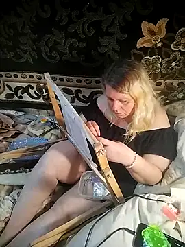 Lana-murr online show from November 11, 2025, 8:25 am