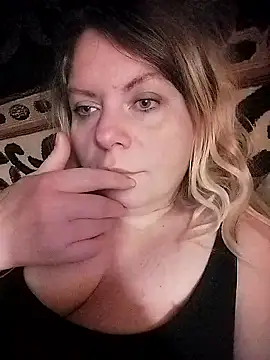 Snapshot of Lana-murr chatting on January 17, 2026, 4:28 am Lana-murr online show from January 17, 2026, 4:28 am