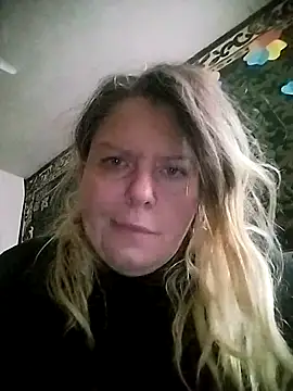 Snapshot of Lana-murr chatting on February 1, 2026, 7:51 am Lana-murr online show from February 1, 2026, 7:51 am