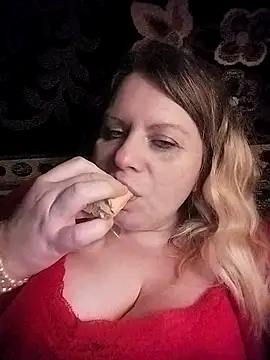 Snapshot of Lana-murr chatting on February 8, 2026, 9:29 pm Lana-murr online show from February 8, 2026, 9:29 pm