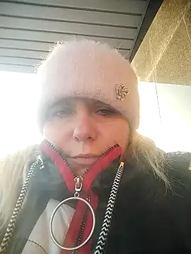 Snapshot of Lana-murr chatting on February 10, 2026, 6:39 am Lana-murr online show from February 10, 2026, 6:39 am