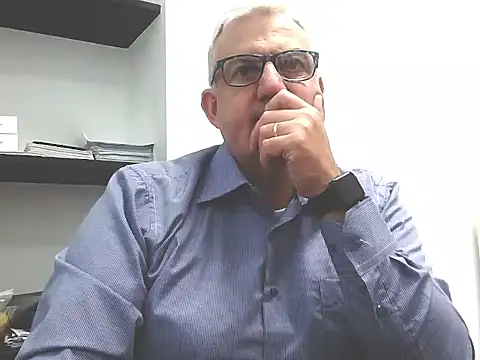 Snapshot of Diegoriv71 chatting on October 27, 2025, 1:26 pm Diegoriv71 online show from October 27, 2025, 1:26 pm