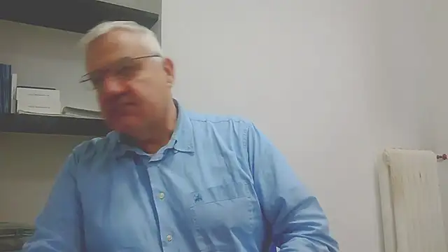 Snapshot of Diegoriv71 chatting on January 15, 2026, 12:10 pm Diegoriv71 online show from January 15, 2026, 12:10 pm