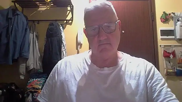 Snapshot of Diegoriv71 chatting on May 13, 2026, 7:55 pm Diegoriv71 online show from May 13, 2026, 7:55 pm