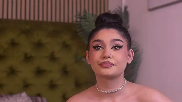 KeylaNoir online show from February 9, 2026, 2:21 pm