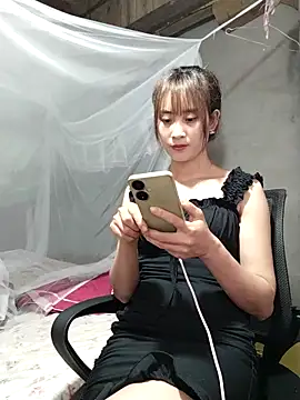 Em xinh01 online show from April 19, 2026, 1:10 pm