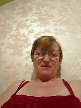 Snapshot of Arabella245 chatting on November 1, 2025, 6:32 pm Arabella245 online show from November 1, 2025, 6:32 pm