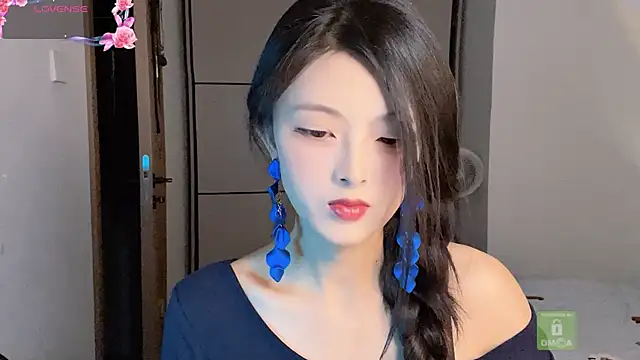 ronronner233 online show from November 13, 2025, 11:53 am