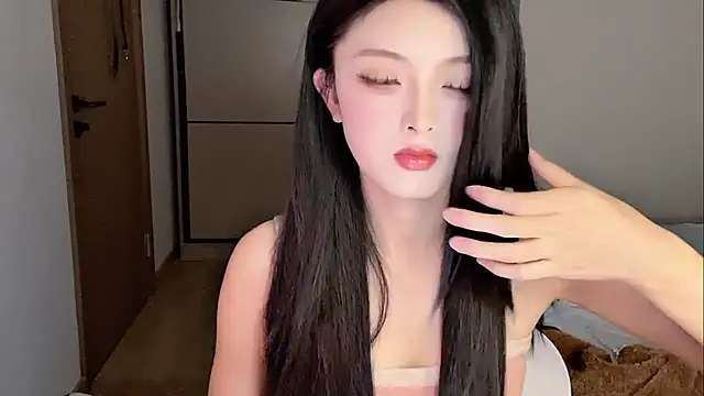 ronronner233 online show from November 17, 2025, 12:22 pm