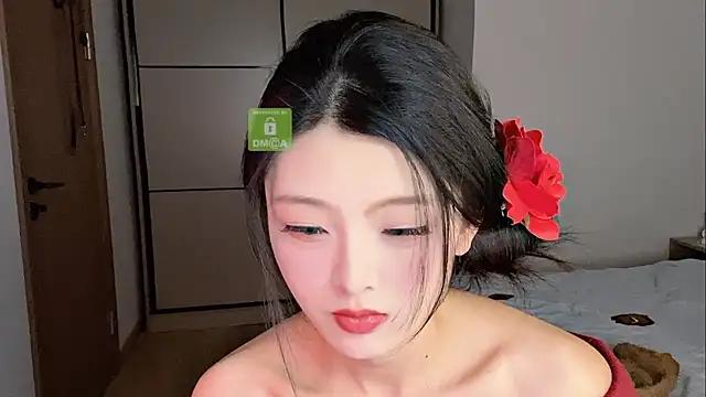 ronronner233 online show from November 18, 2025, 12:20 pm