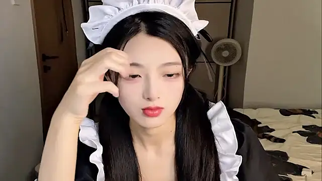 ronronner233 online show from November 27, 2025, 12:40 pm