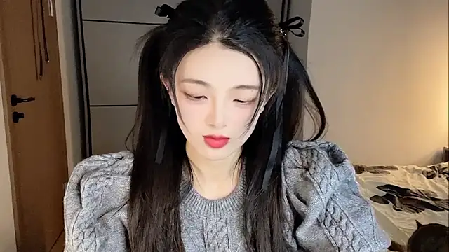 ronronner233 online show from November 29, 2025, 1:25 pm