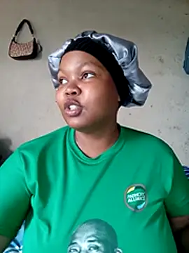 Snapshot of 3bigcuteness chatting on November 27, 2025, 11:12 am 3bigcuteness online show from November 27, 2025, 11:12 am