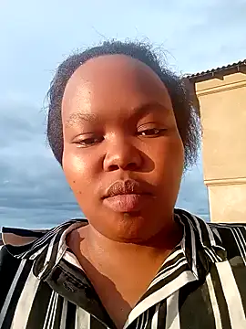 Snapshot of 3bigcuteness chatting on December 14, 2025, 4:12 pm 3bigcuteness online show from December 14, 2025, 4:12 pm