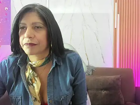 zamanthaa   online show from November 14, 2025, 3:22 pm