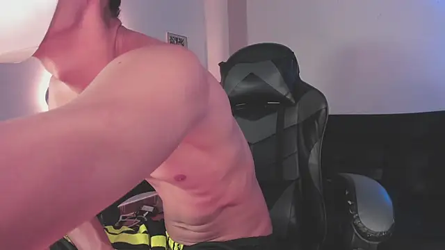 Senpai Lover online show from November 17, 2025, 8:03 pm