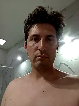 calitox1995 online show from October 28, 2025, 8:44 pm