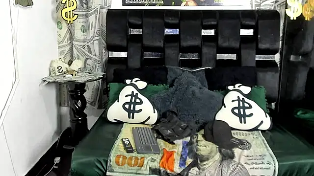 Snapshot of Latin_Duo13 chatting on November 23, 2025, 7:57 pm Latin Duo13 online show from November 23, 2025, 7:57 pm