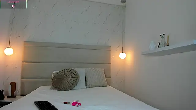 Snapshot of Lia_rosee chatting on November 22, 2025, 12:48 pm Lia rosee online show from November 22, 2025, 12:48 pm