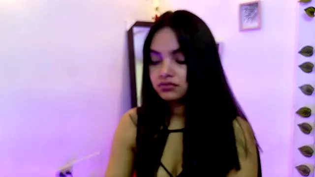 Snapshot of evangelinemoretti chatting on October 29, 2025, 9:38 pm evangelinemoretti online show from October 29, 2025, 9:38 pm