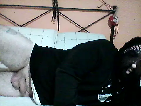 Snapshot of hekate_couple chatting on November 4, 2025, 9:25 pm hekate couple online show from November 4, 2025, 9:25 pm