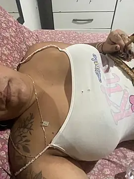 Casaldoverdin online show from November 24, 2025, 4:12 am