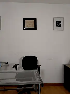 FernandaFox  online show from April 20, 2026, 3:31 am