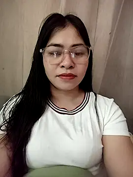 Bamboo-niee123 online show from March 2, 2026, 4:14 am