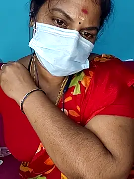 deepikasree143 online show from October 31, 2025, 6:42 pm