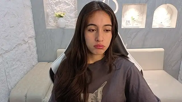 Snapshot of Nikka_Tx chatting on November 19, 2025, 3:06 am Nikka Tx online show from November 19, 2025, 3:06 am